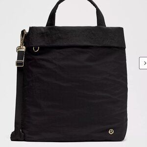 Lulu Lemon On My Level Tote